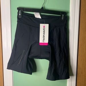 NWT GARNEAU WOMENS CYCLING SHORTS